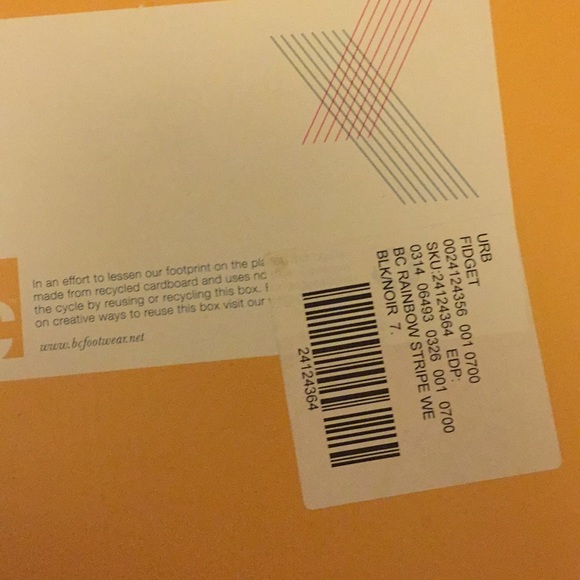 BRAND NEW Black Striped Platform Wedges - Picture 4 of 4